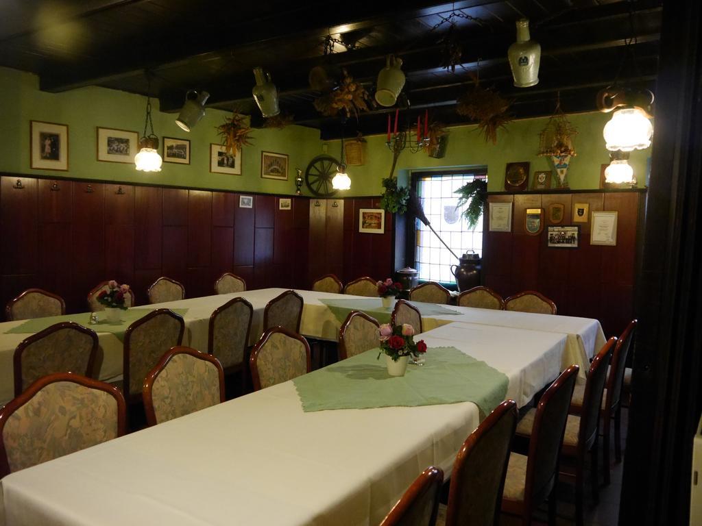 Hotel Zur Sonne Котбус Екстериор снимка