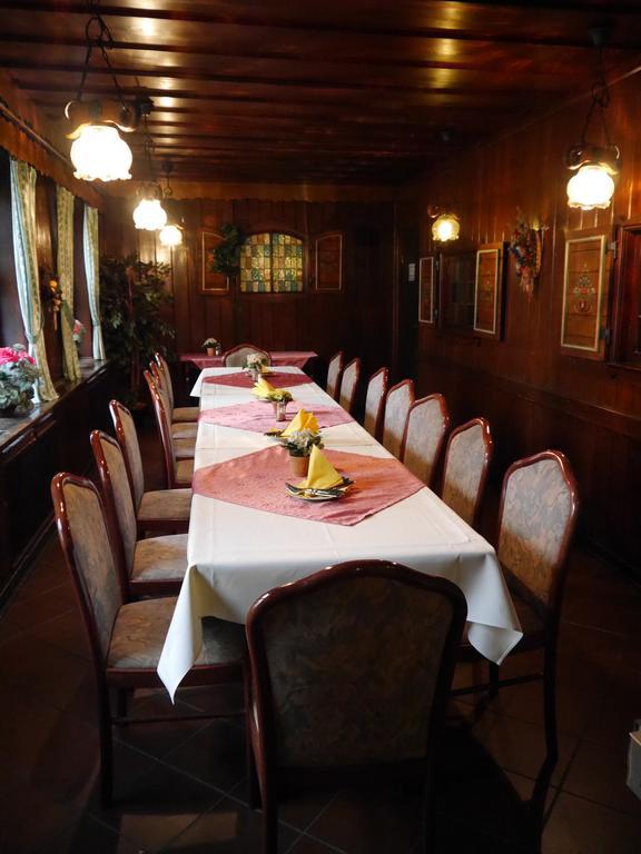 Hotel Zur Sonne Котбус Екстериор снимка